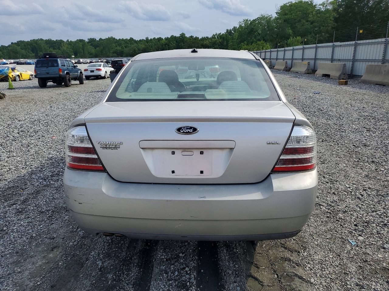 Ford Taurus Sel