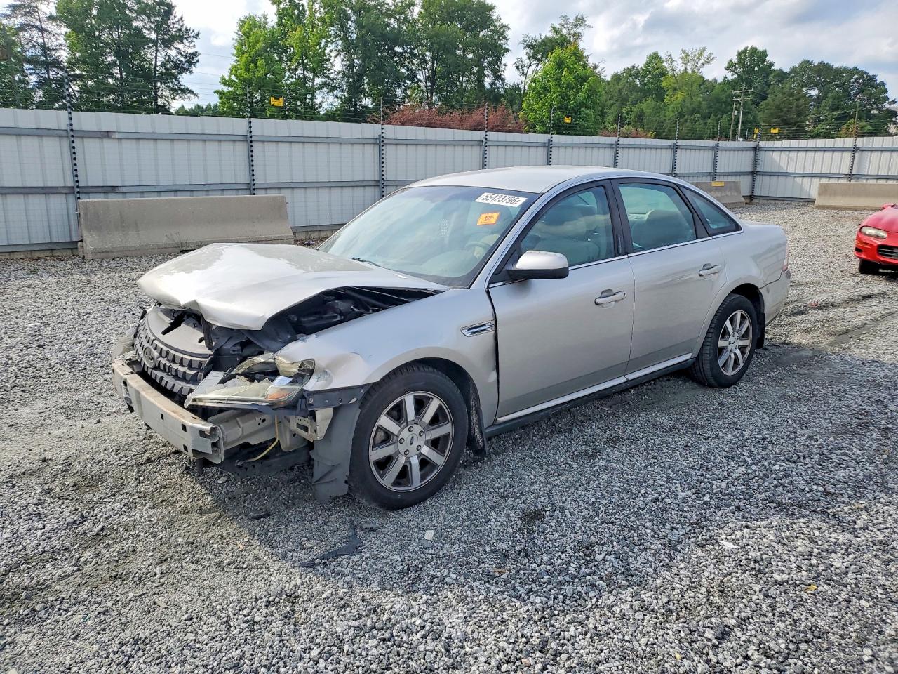 Salvage Ford Taurus Image