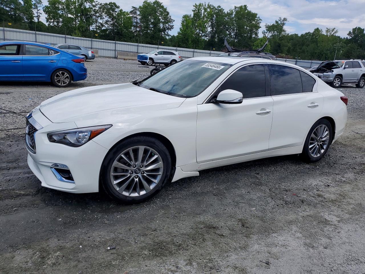 Salvage INFINITI Q50 Image