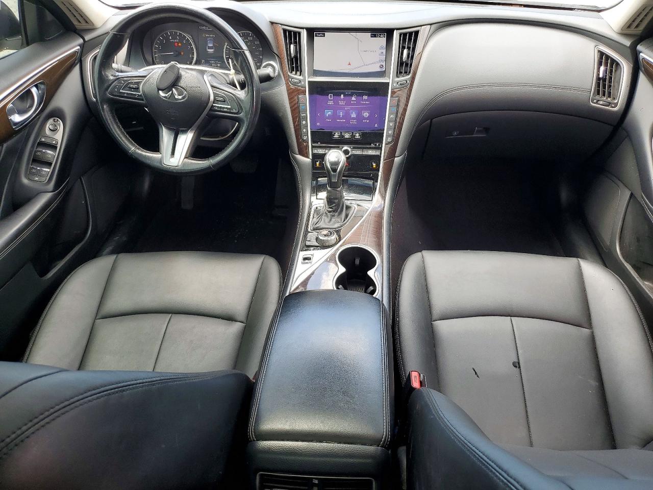 INFINITI Q50 3.0t Luxe