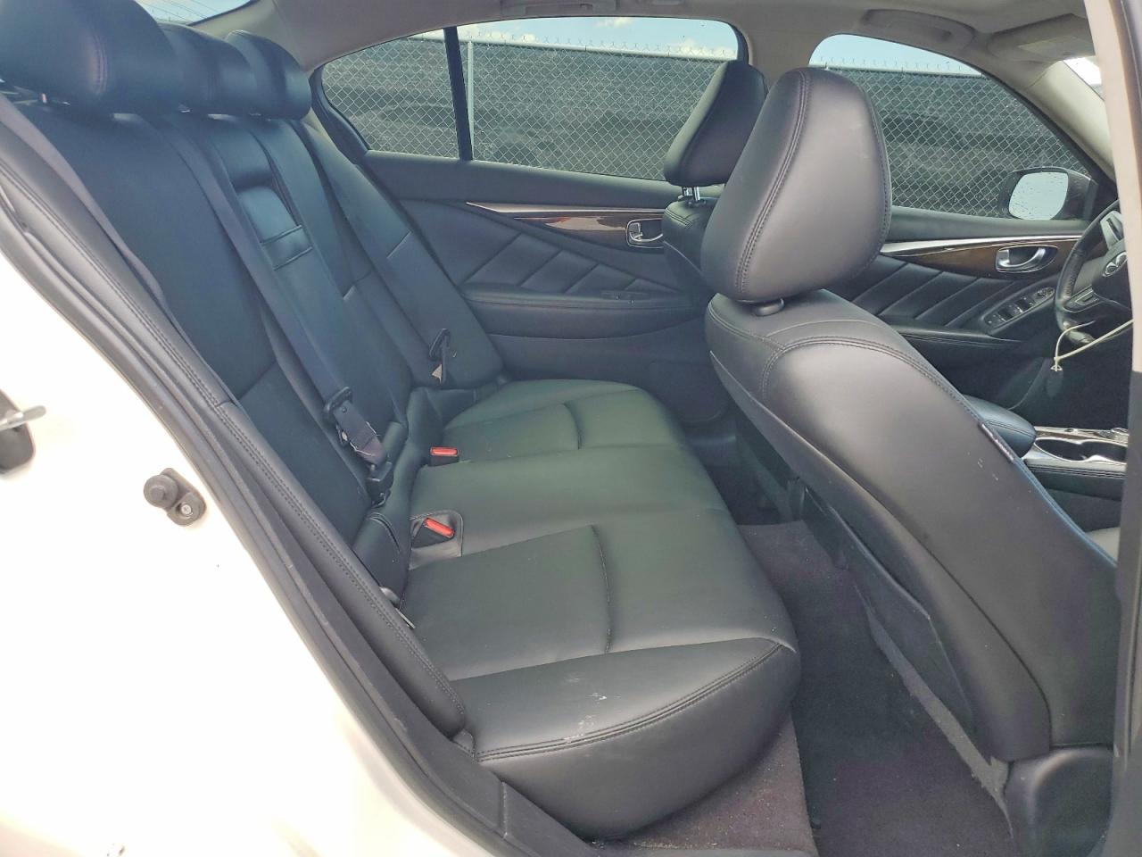 INFINITI Q50 3.0t Luxe