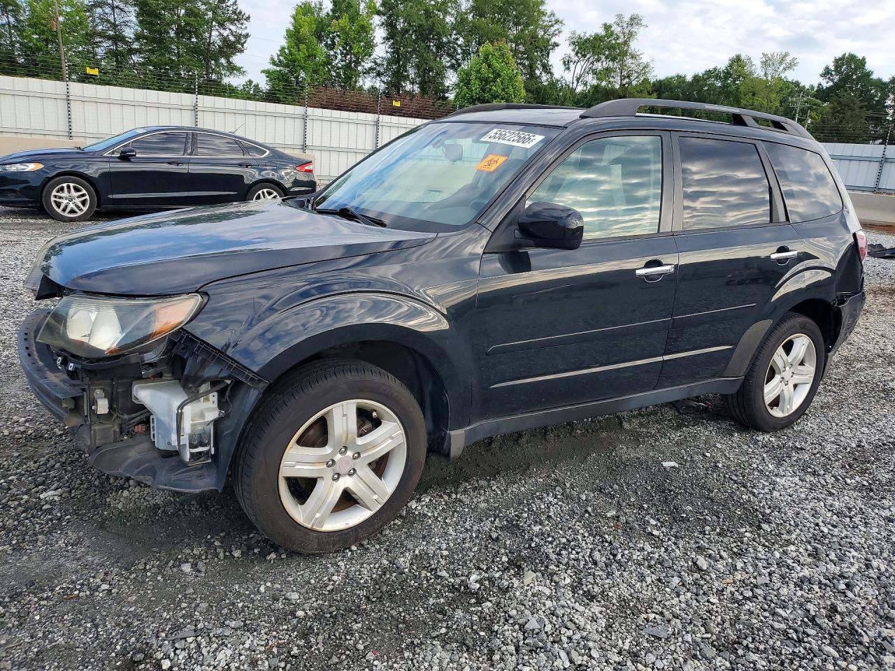 Salvage Subaru Forester Image