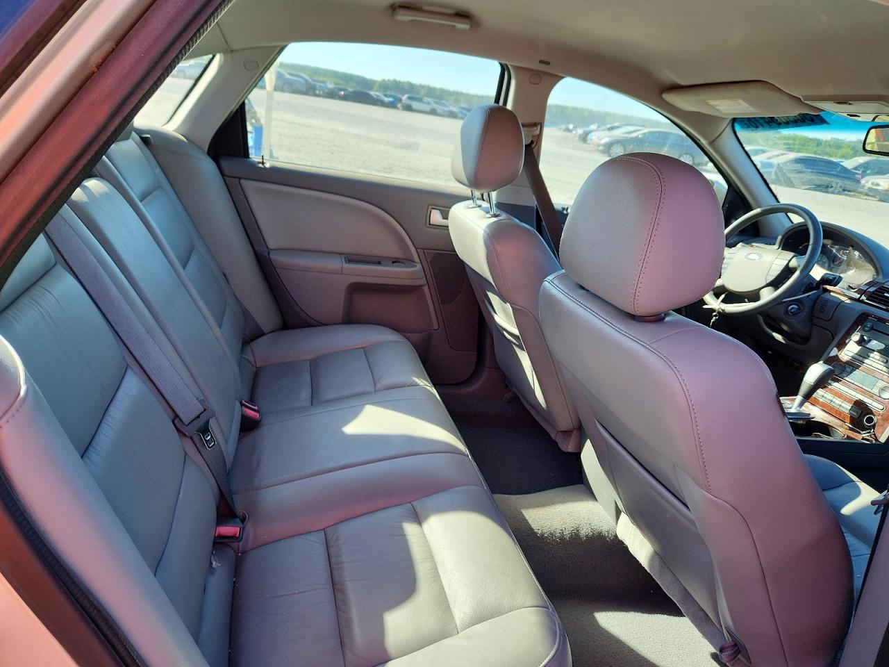 Ford Five Hundr Sel