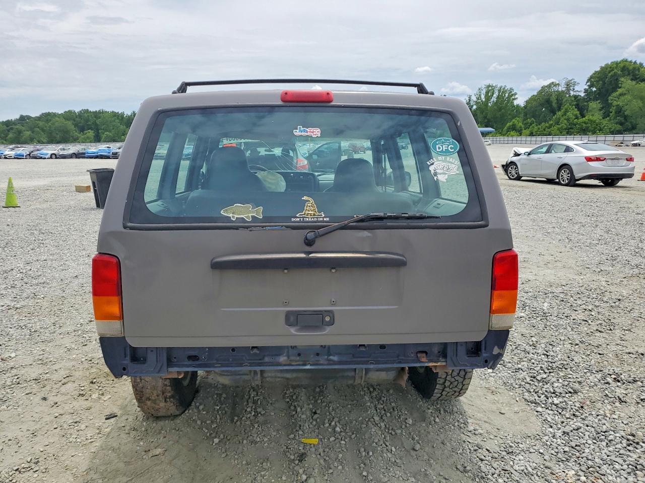Jeep Cherokee Se