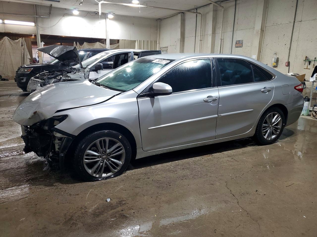 Salvage Toyota Camry Image