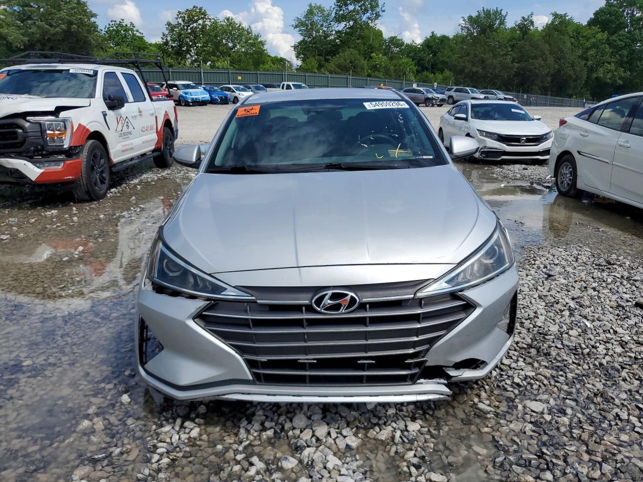 Hyundai ELANTRA Sel