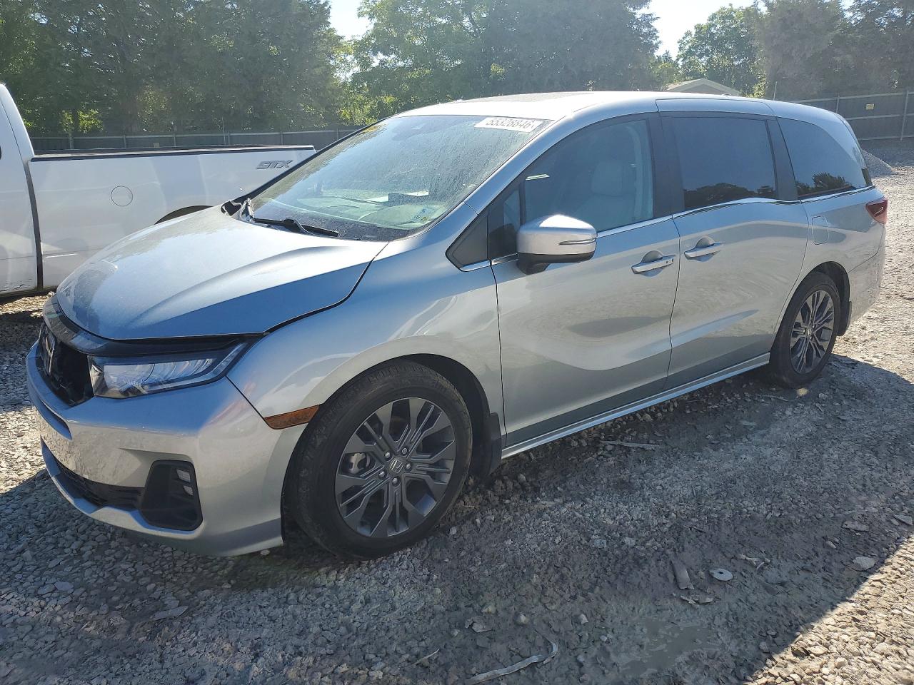 Salvage Honda Odyssey Image