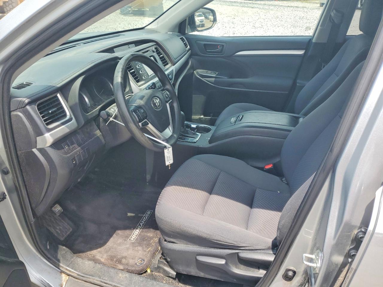 Toyota Highlander Le