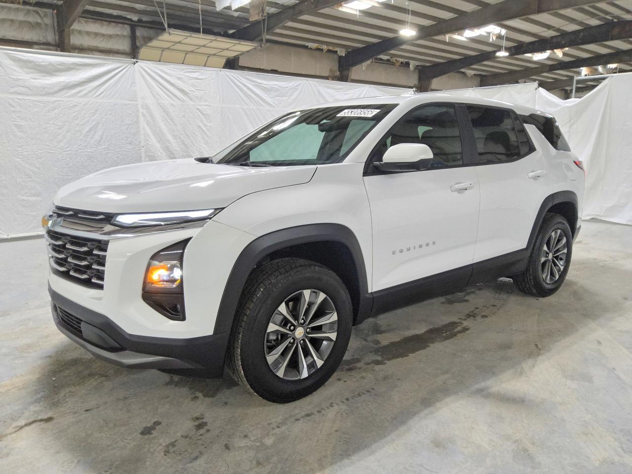 Salvage Chevrolet Equinox Image