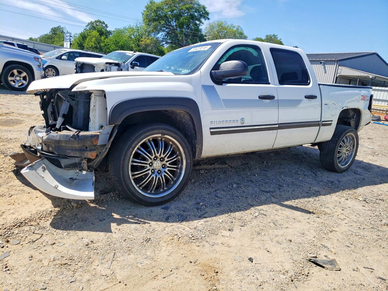 Salvage Chevrolet Silverado Image