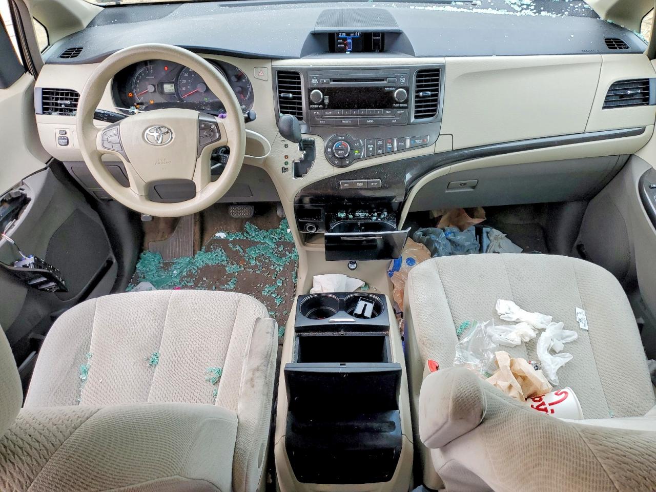 Toyota Sienna Le