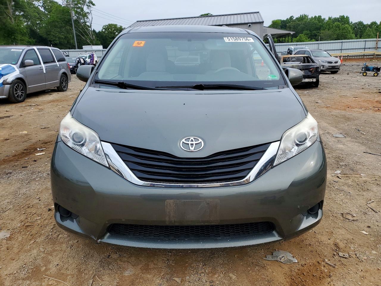 Toyota Sienna Le