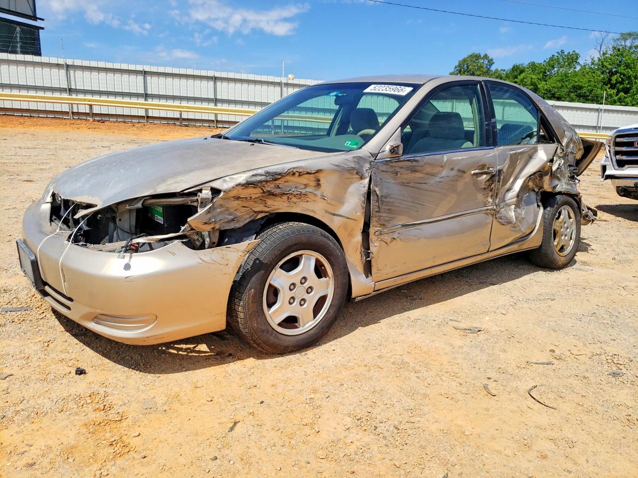 Salvage Toyota Camry Image