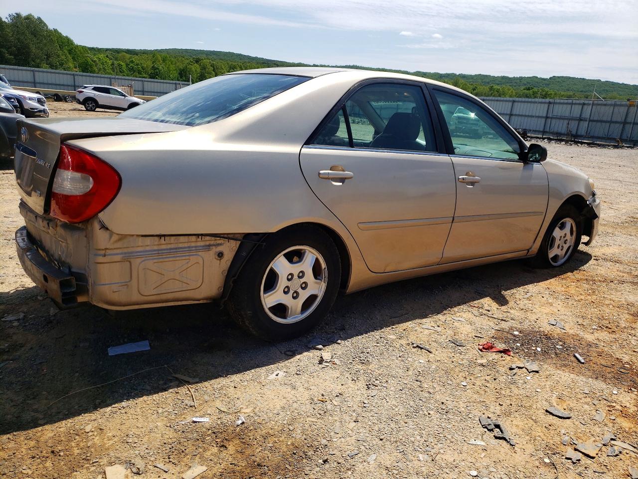 Toyota Camry Le V6