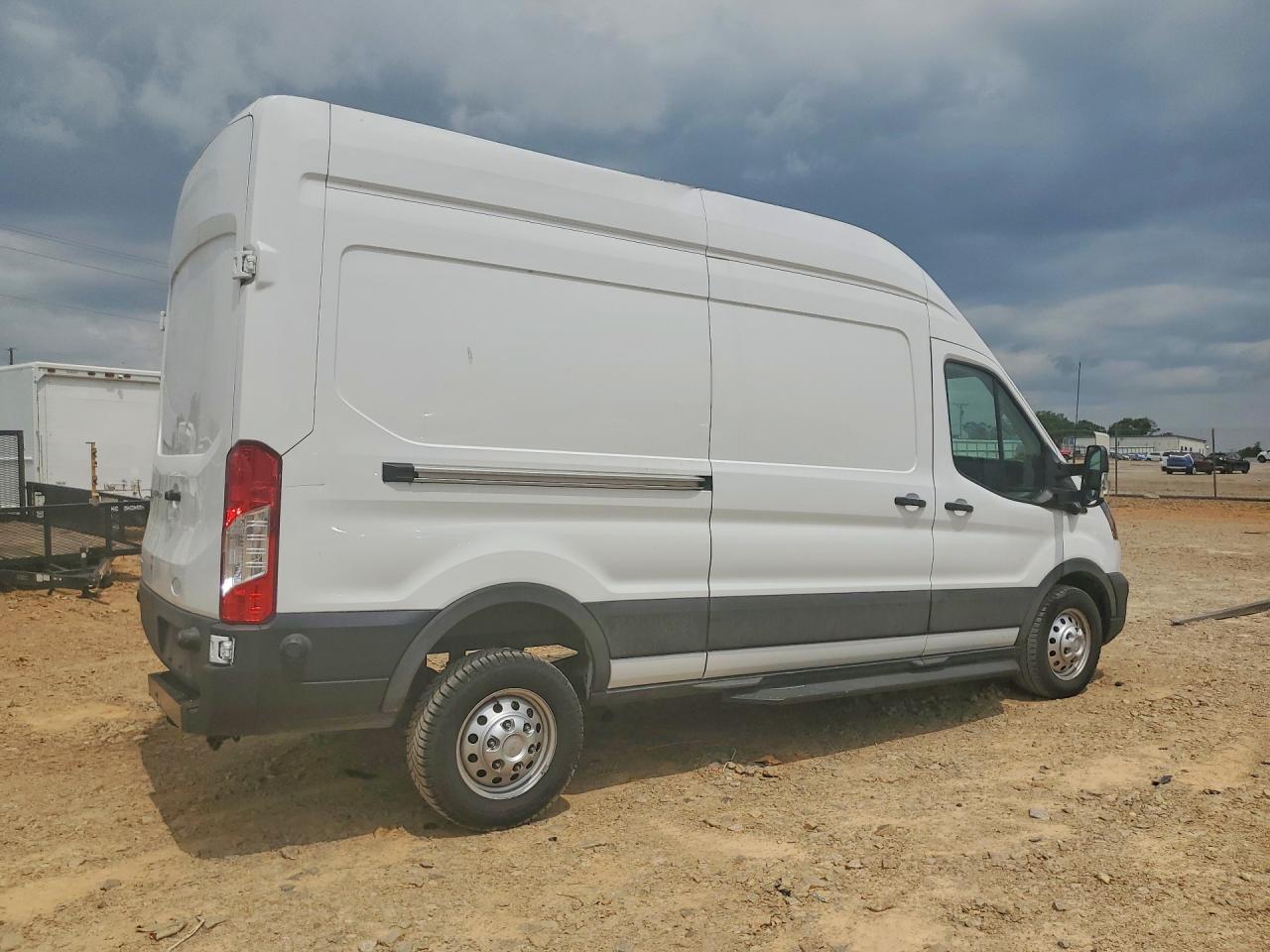 Ford Transit T-250