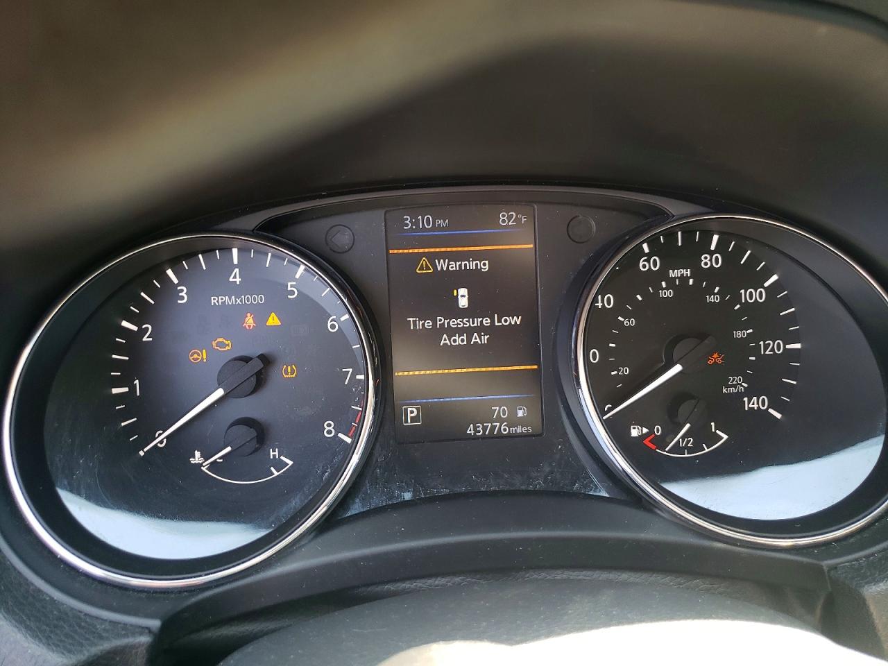 Nissan Rogue S