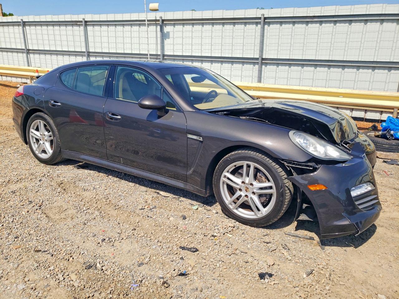 Porsche Panamera 2