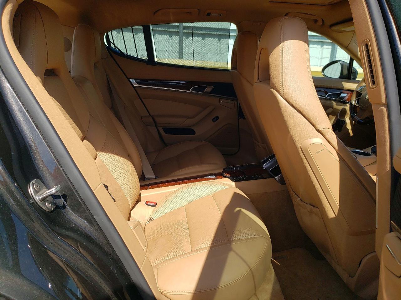 Porsche Panamera 2