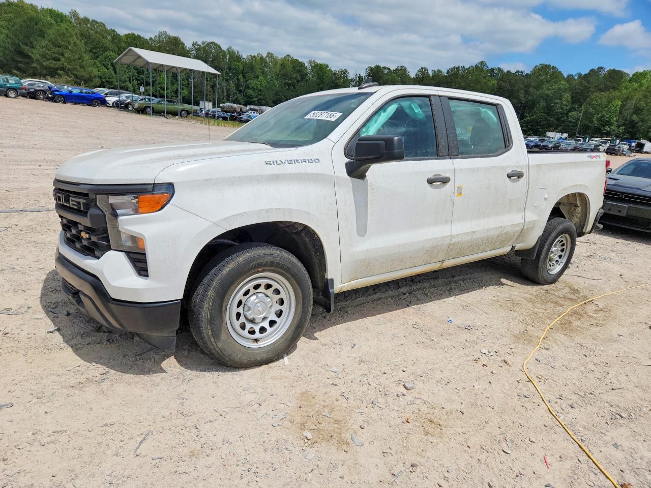 Salvage Chevrolet Silverado Image