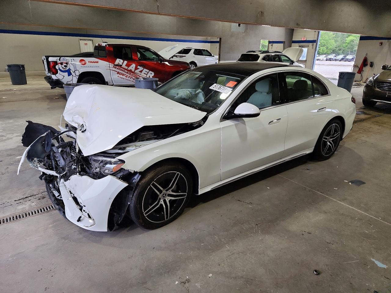 Salvage Mercedes-Benz E-Class Image