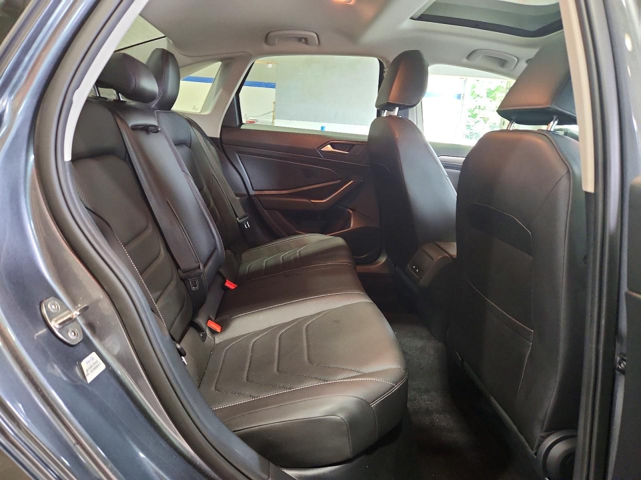 Volkswagen Jetta Sel Premium