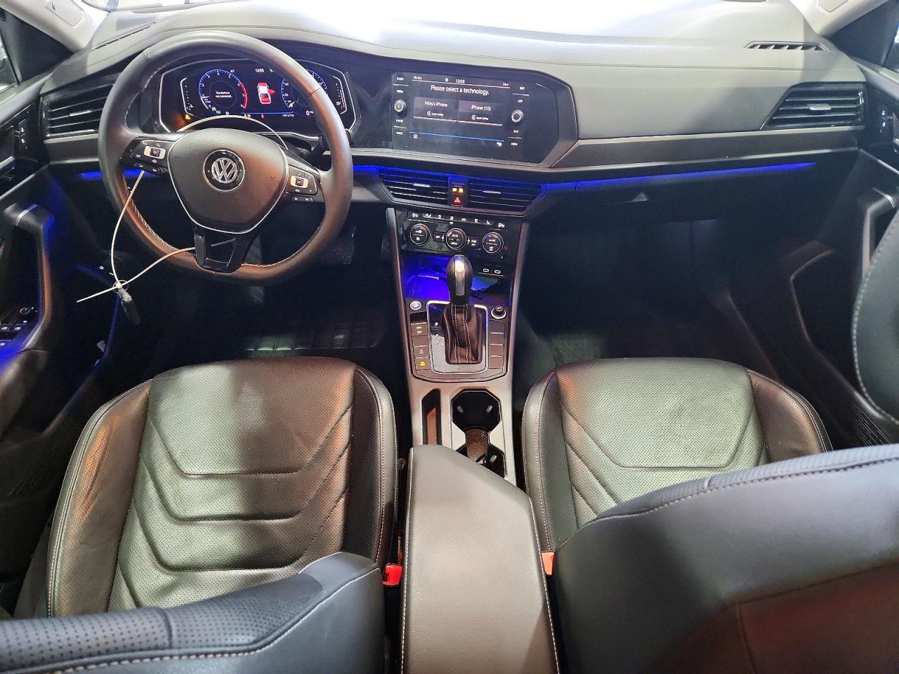 Volkswagen Jetta Sel Premium