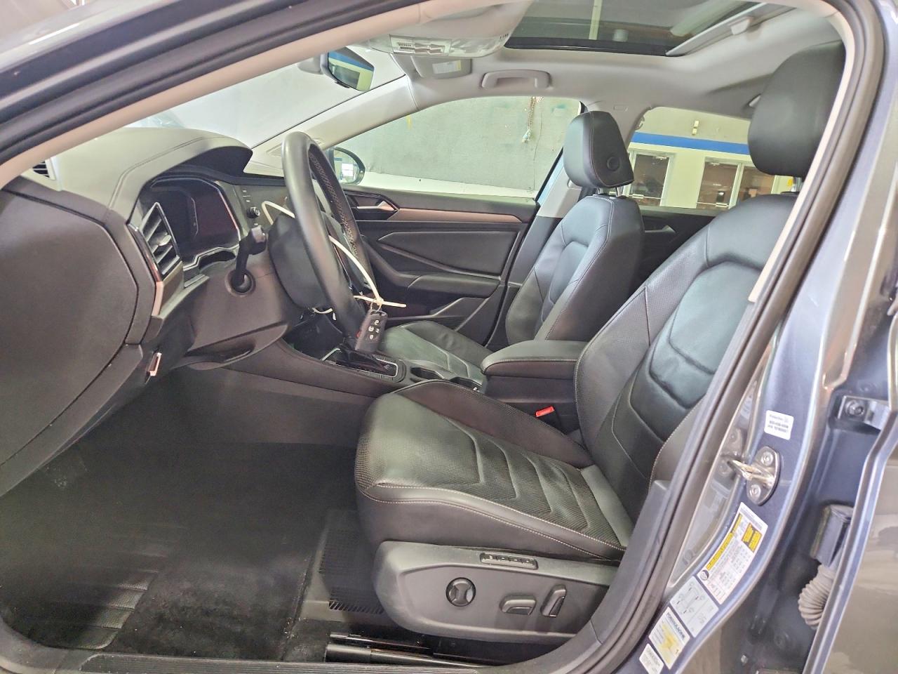 Volkswagen Jetta Sel Premium