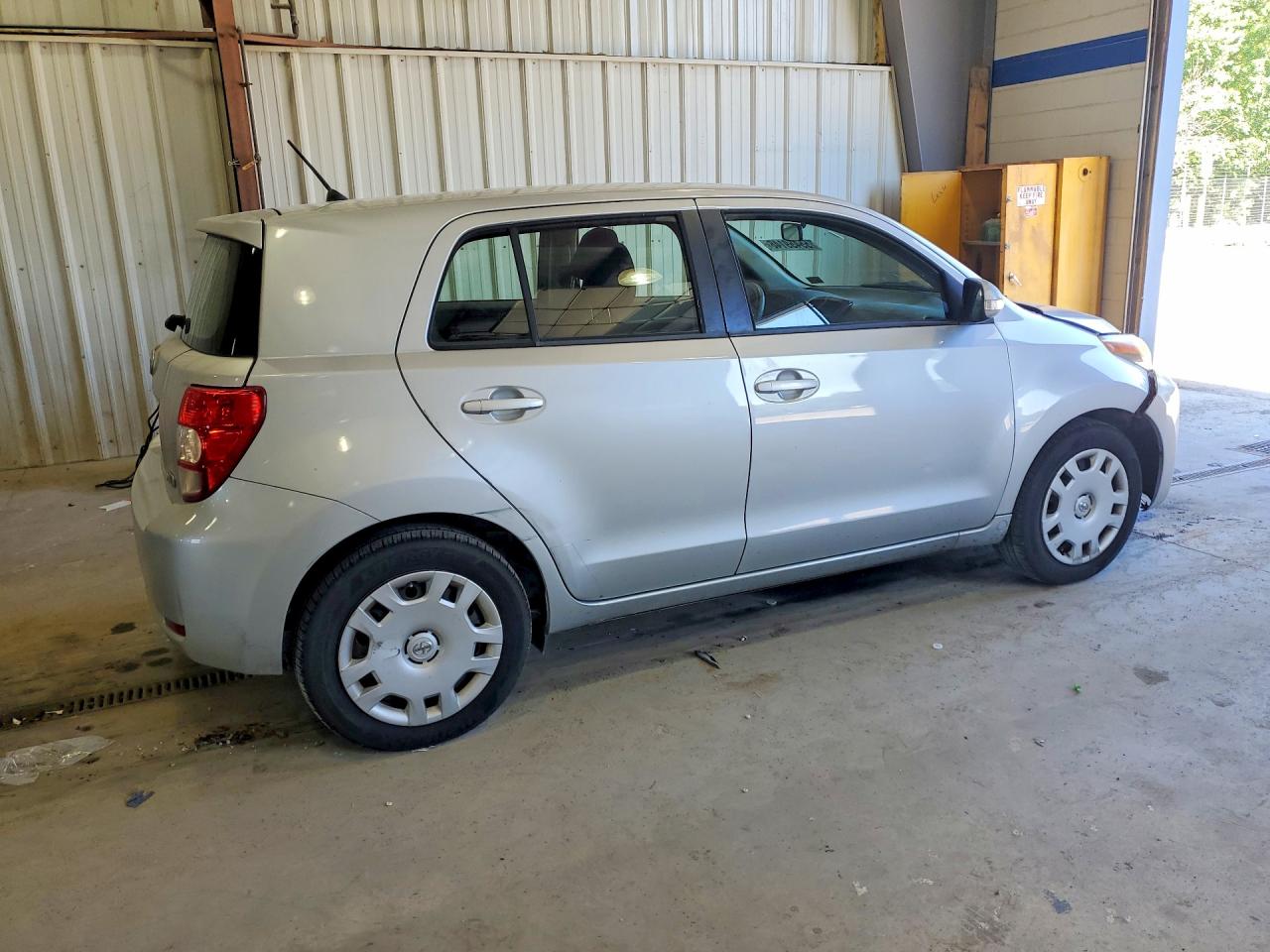 Scion xD Base