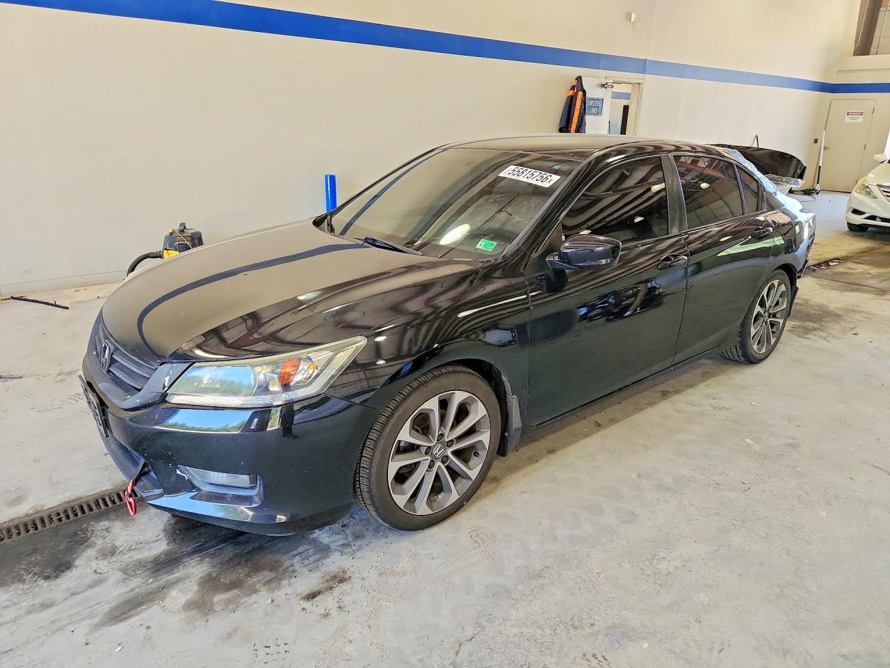 Salvage Honda Accord Image