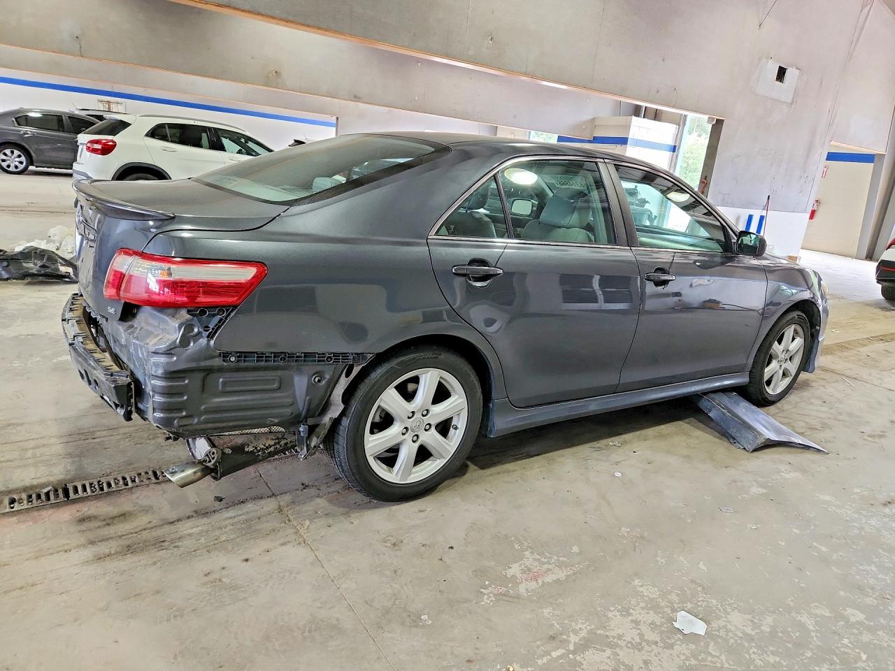 Toyota Camry Se V6