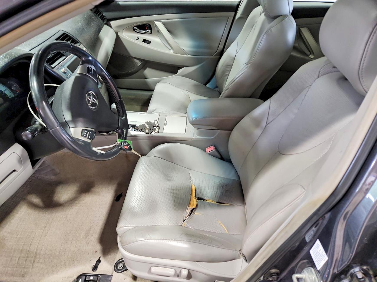 Toyota Camry Se V6
