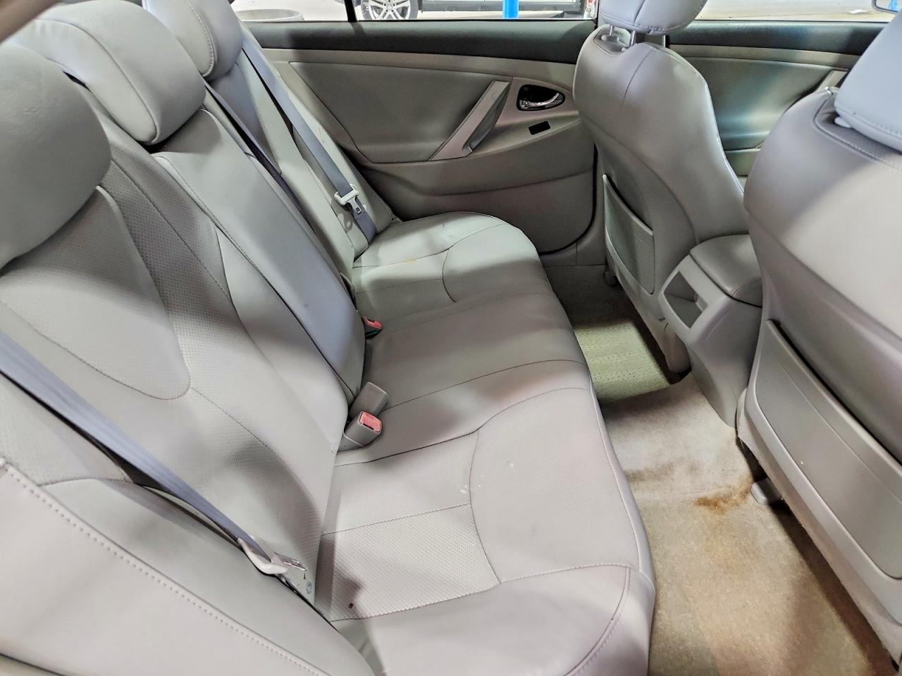 Toyota Camry Se V6