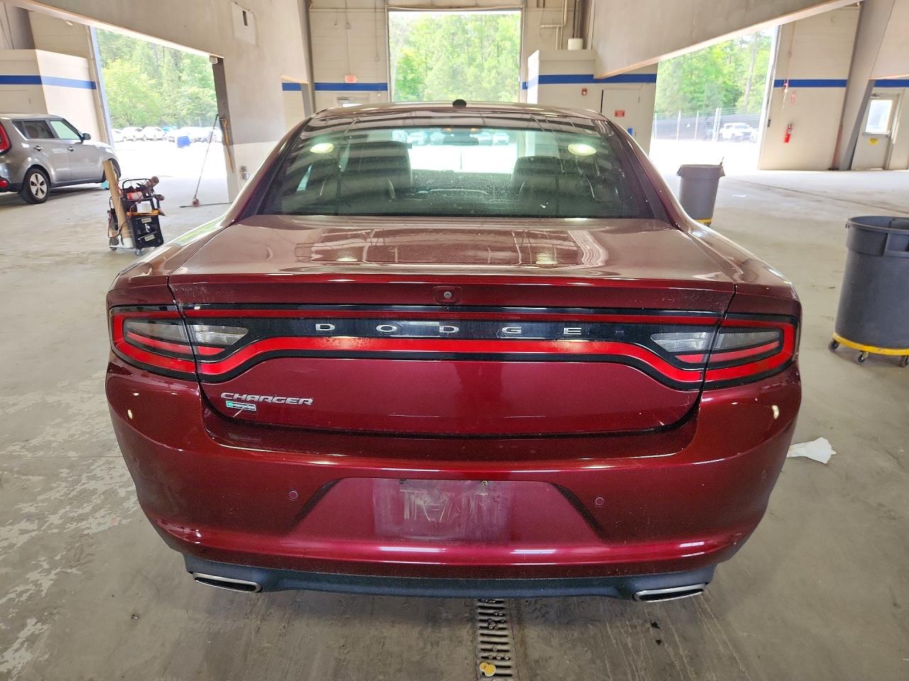 Dodge Charger Sxt