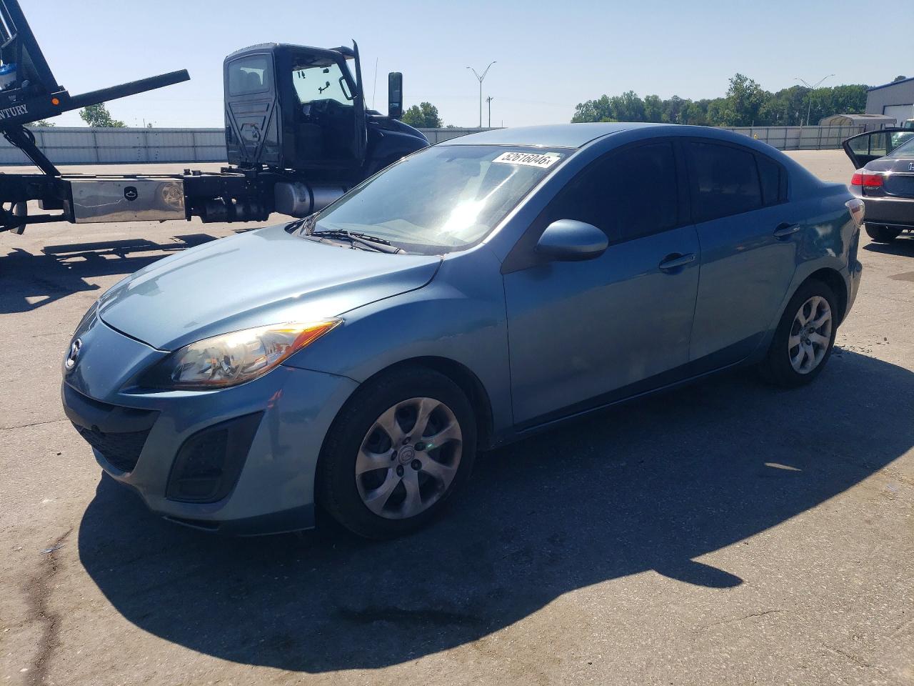 Salvage Mazda 3 Image