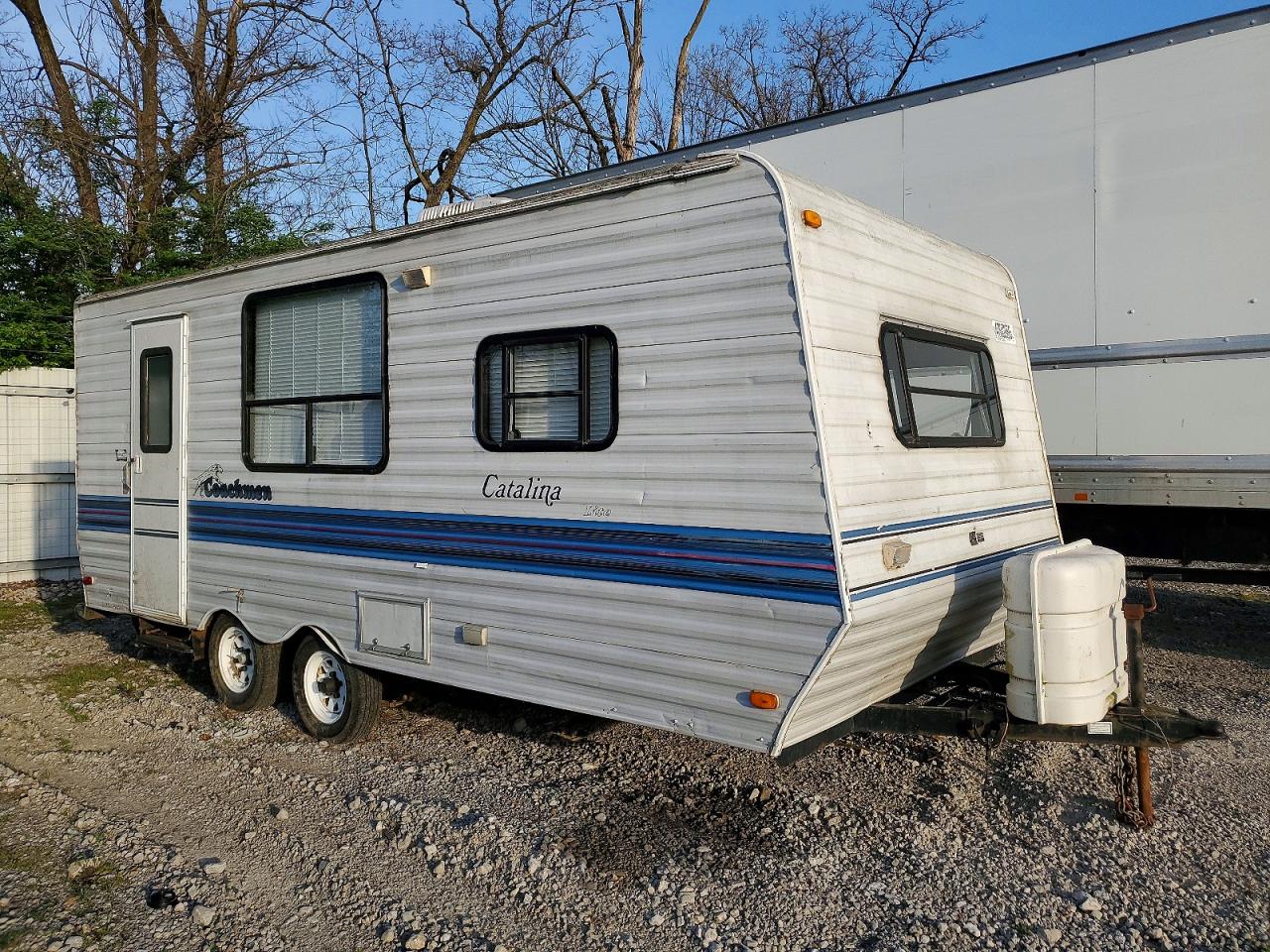 Salvage Coachmen Catalina Image