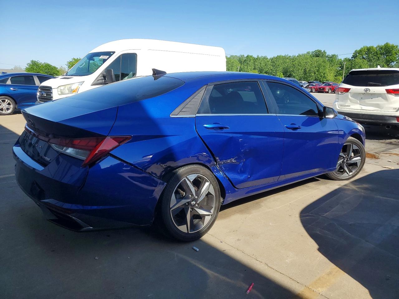 Hyundai ELANTRA Limited