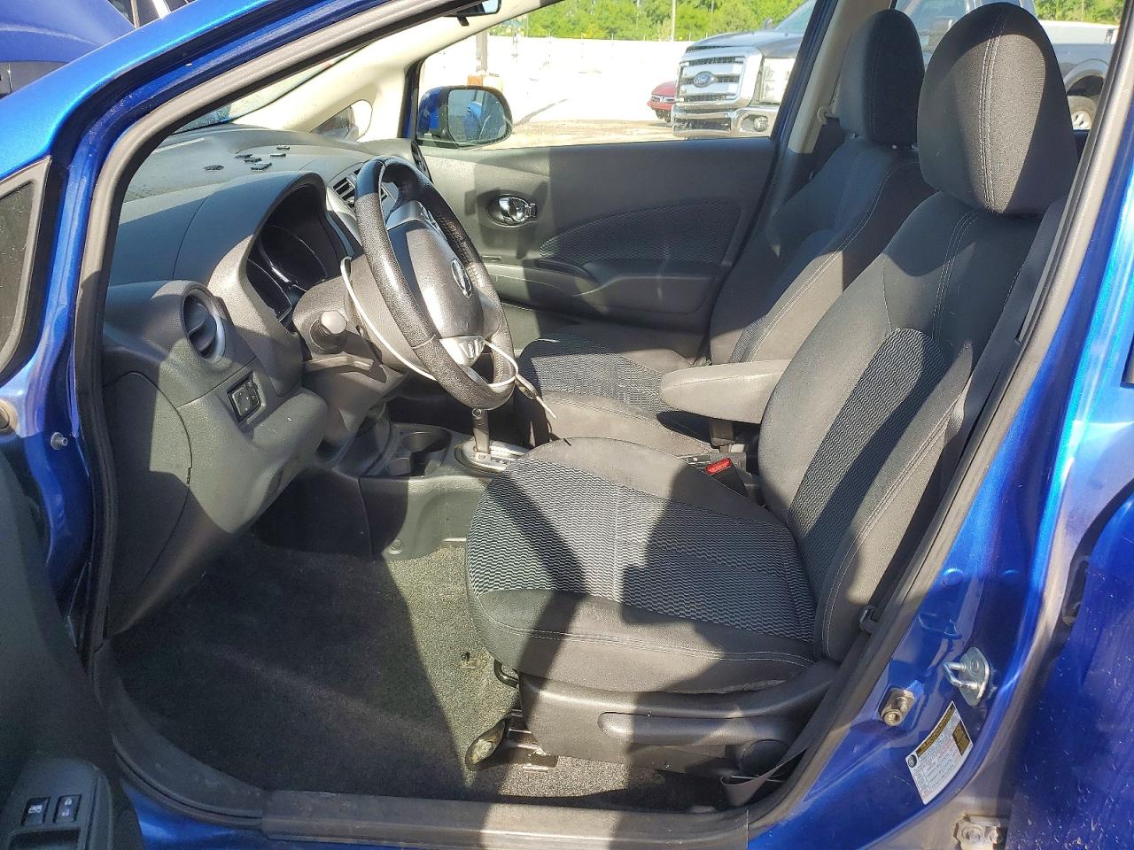 Nissan Versa Sv