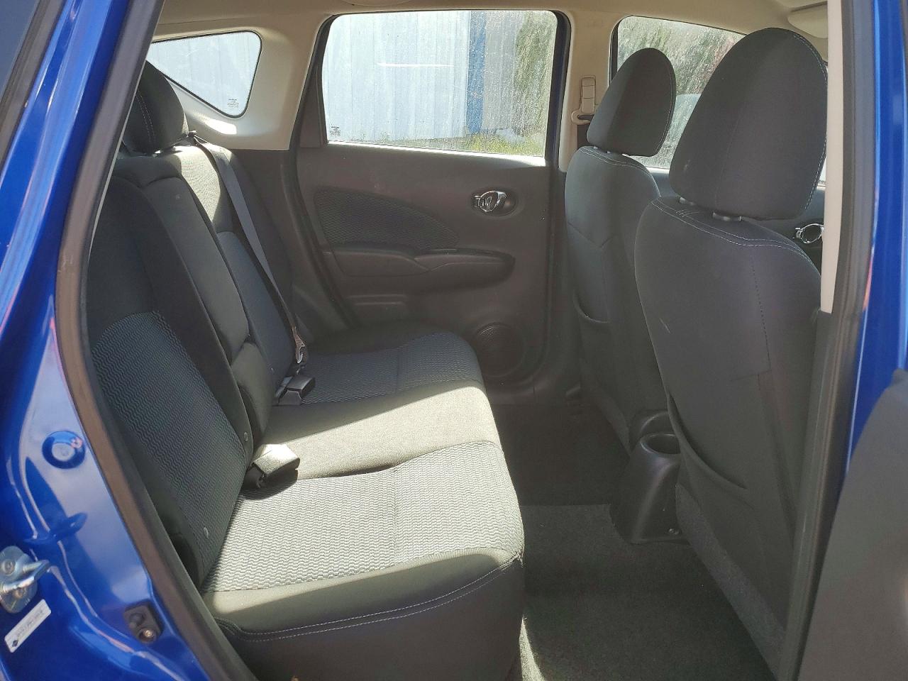 Nissan Versa Sv