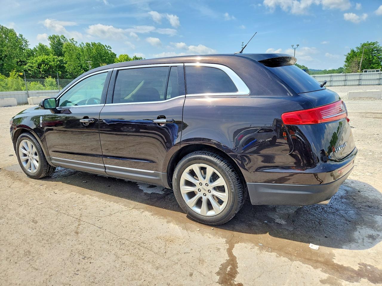 Lincoln MKT