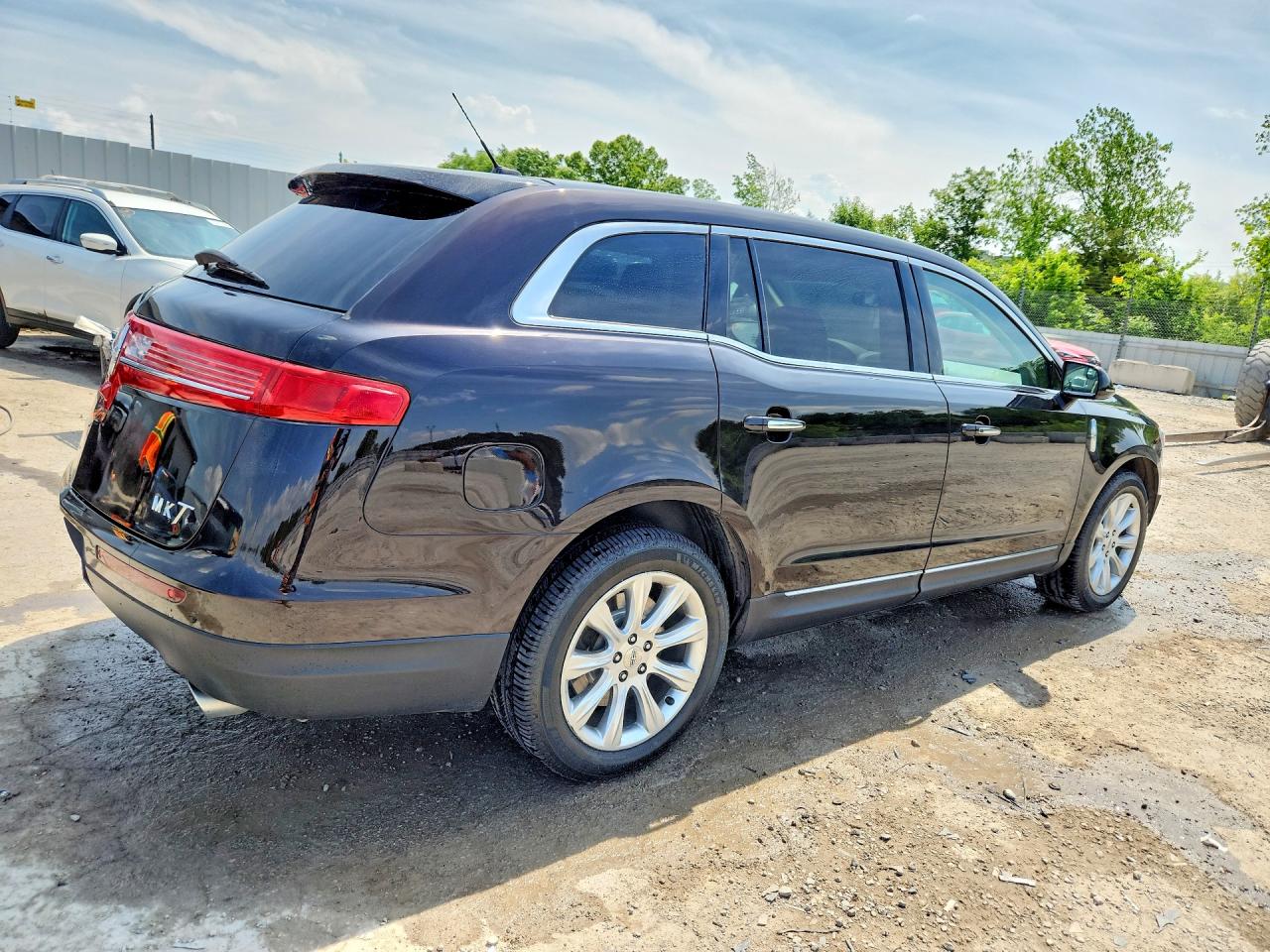 Lincoln MKT
