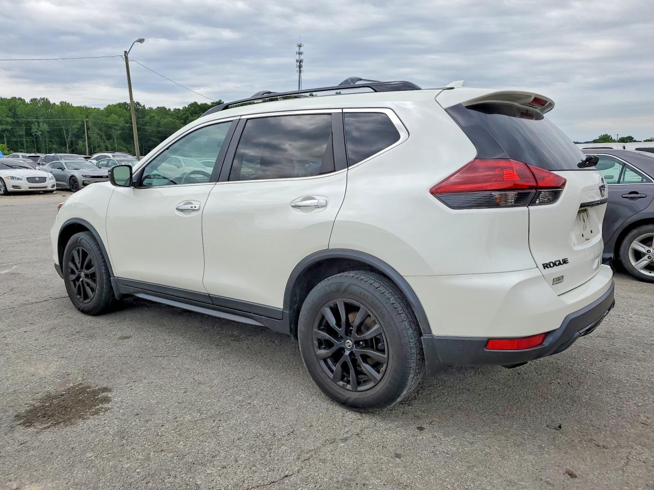 Nissan Rogue Sv