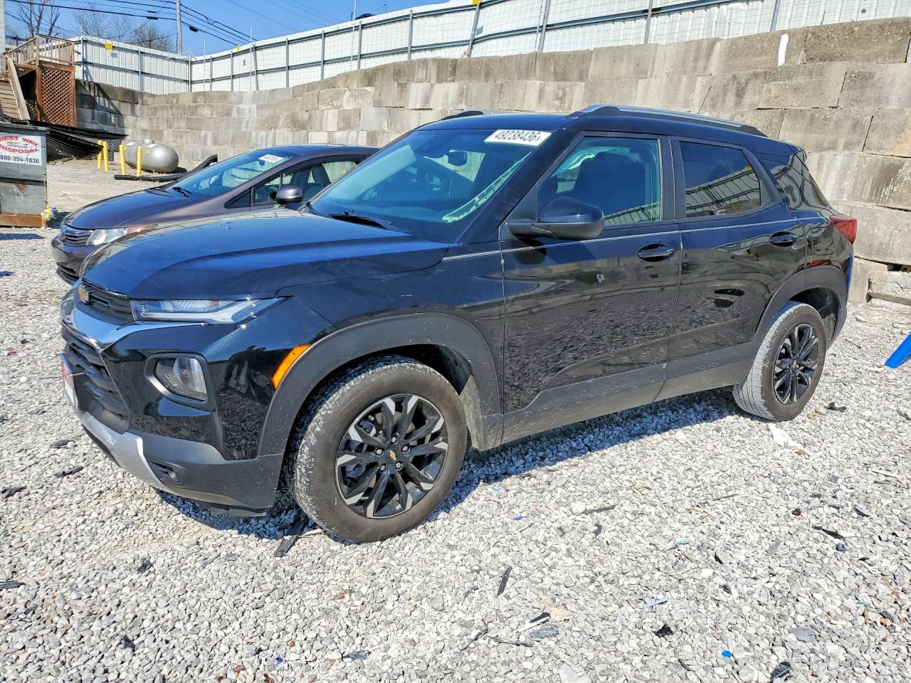 Salvage Chevrolet Trailblaze Image