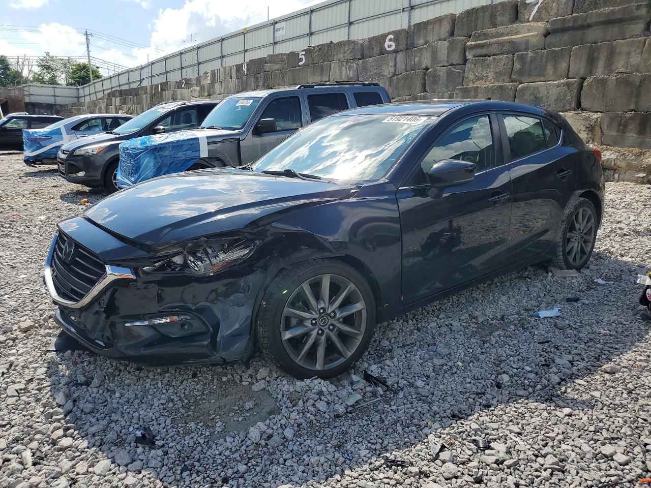 Salvage Mazda 3 Image