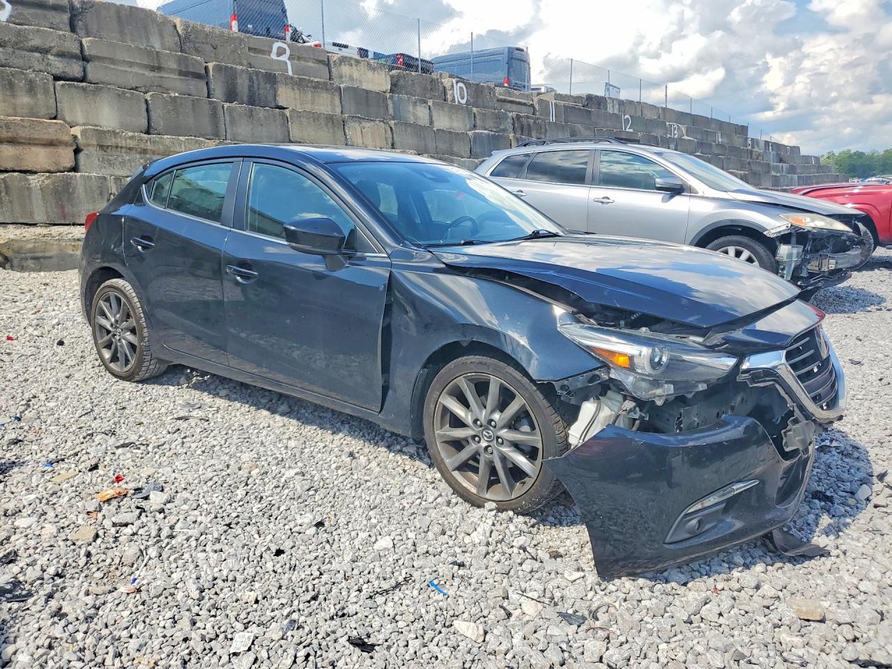 Mazda 3 Grand Touring