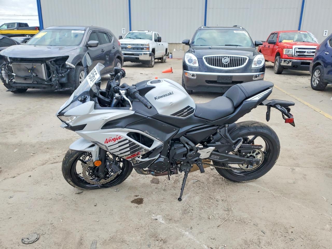 Kawasaki Ex P