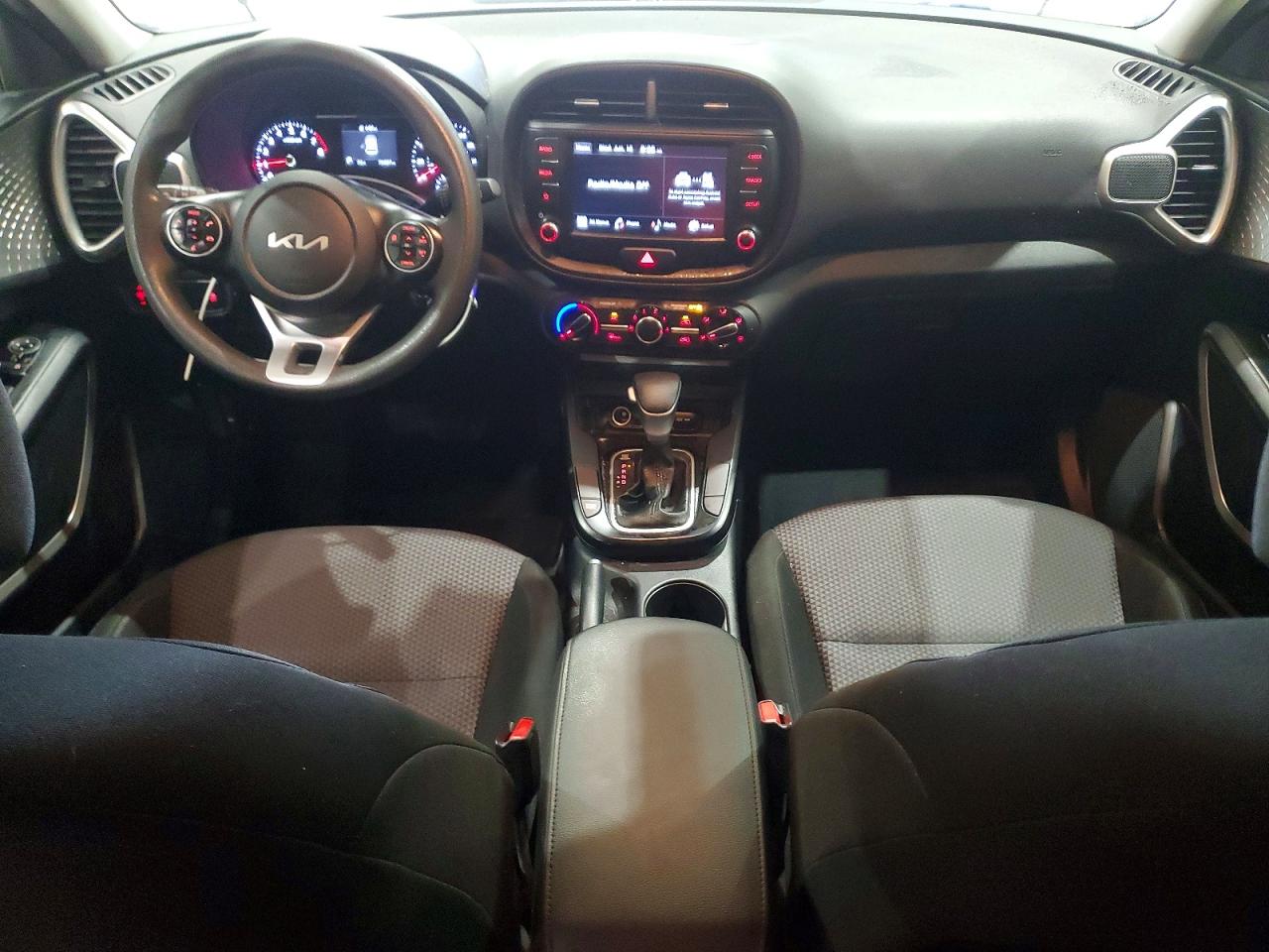 Kia Soul Lx
