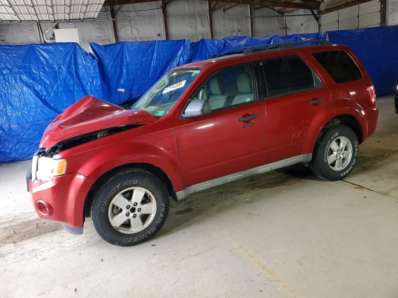 Salvage Ford Escape Image