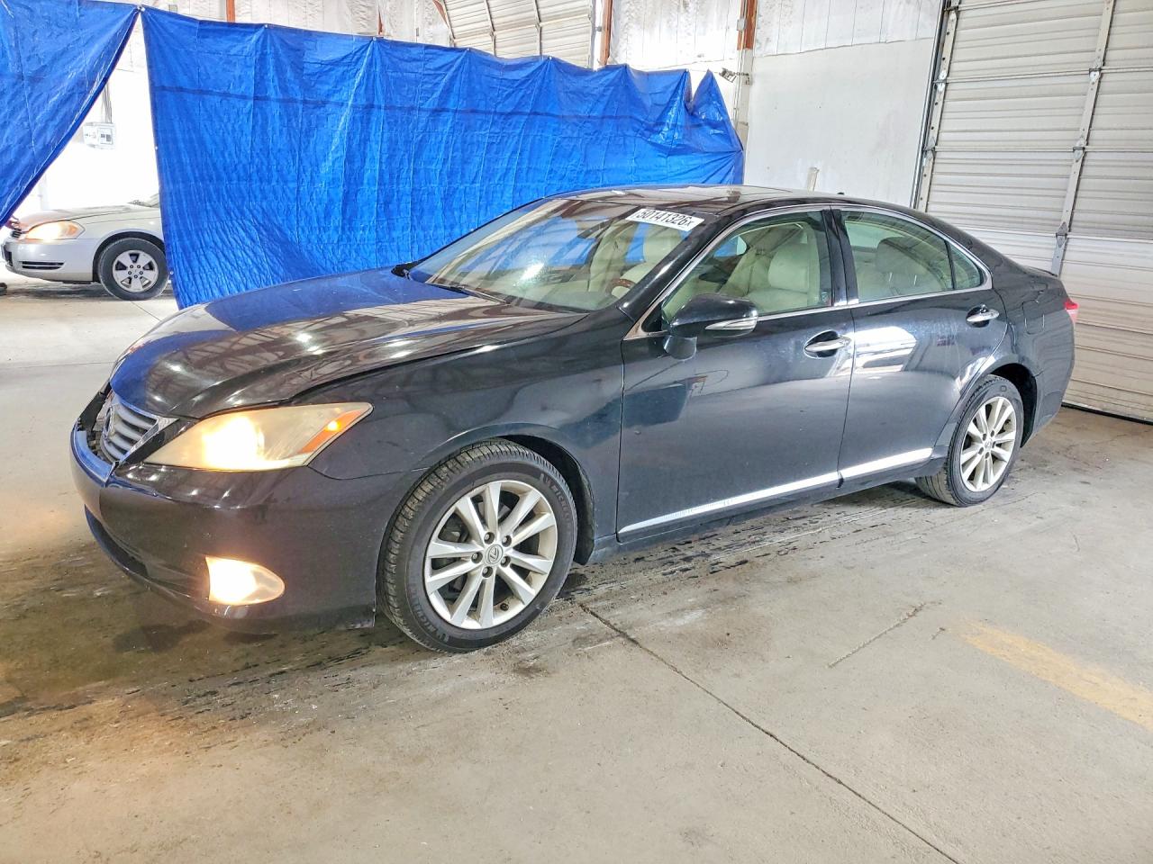 Salvage Lexus Es Image