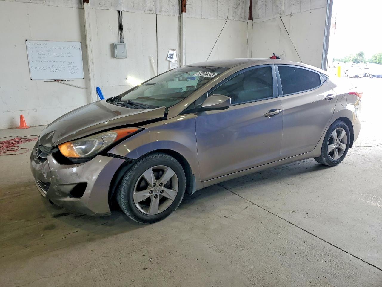 Salvage Hyundai ELANTRA Image