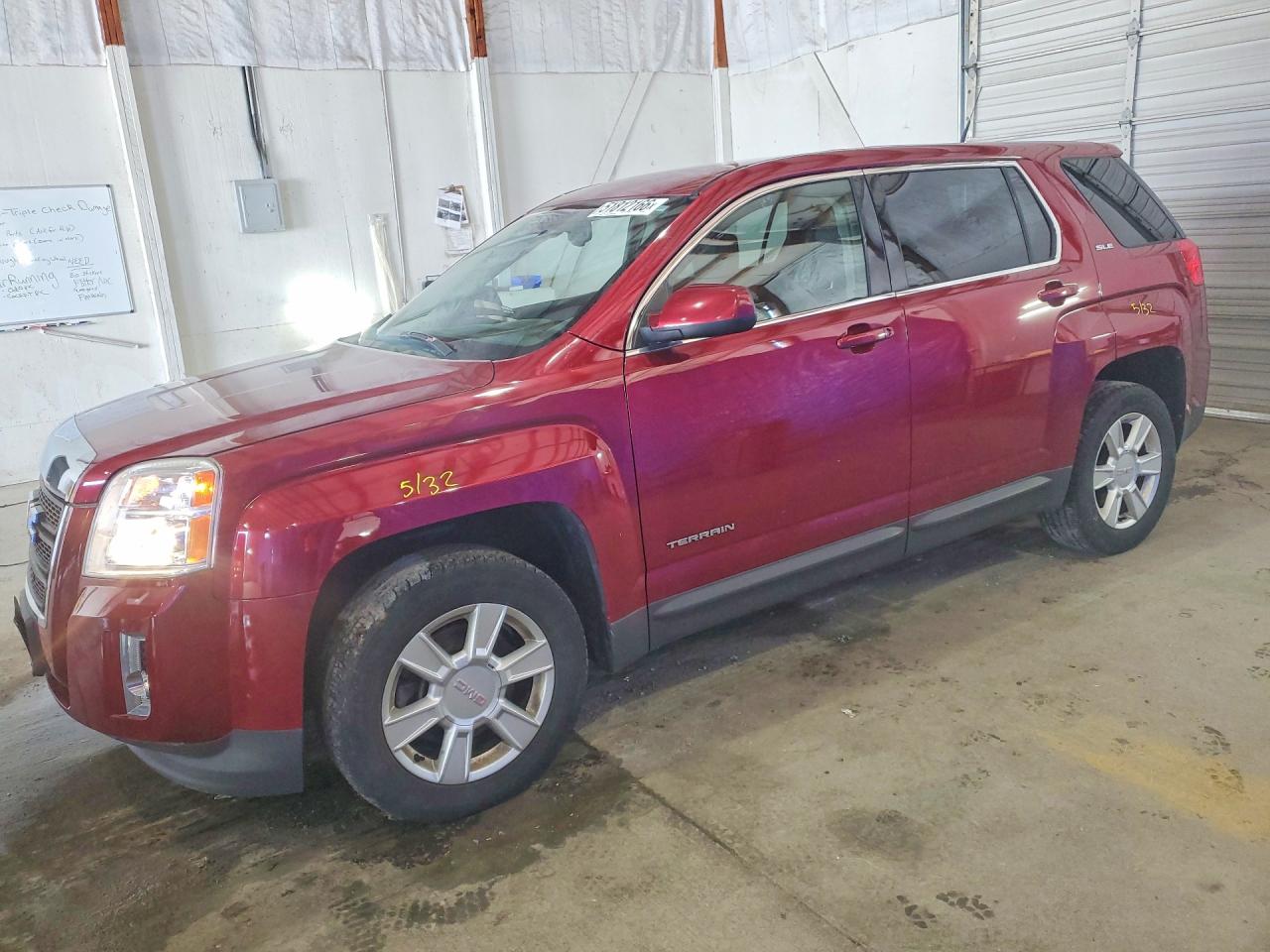 Salvage GMC Terrain Image